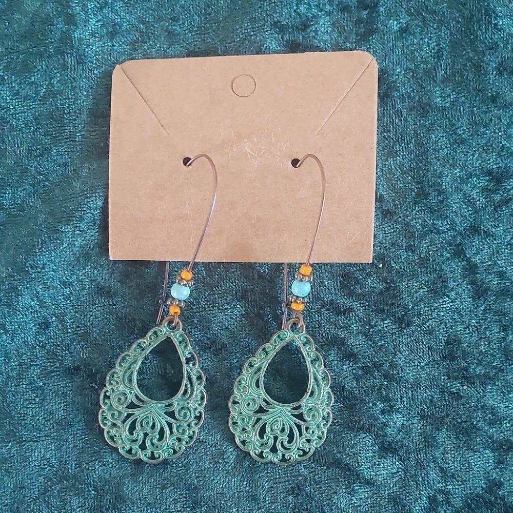 Elegant Green Filigree Earrings